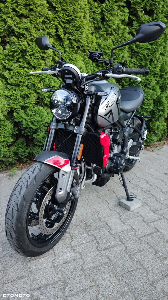Triumph Trident - 2
