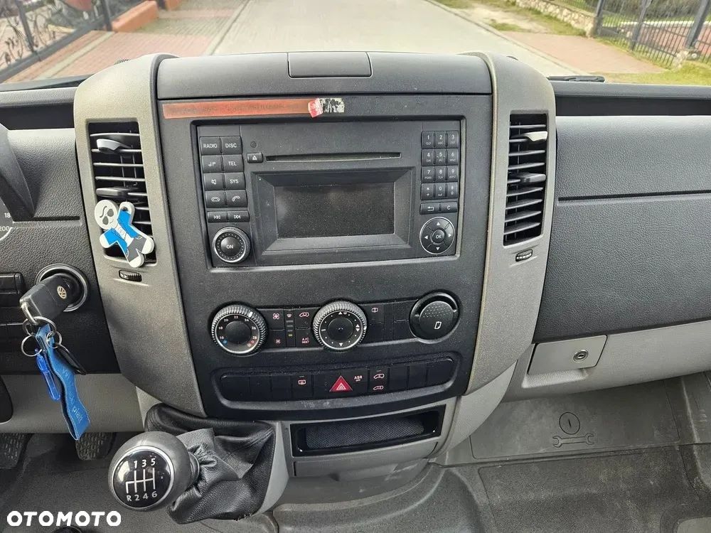 Volkswagen Crafter - 17