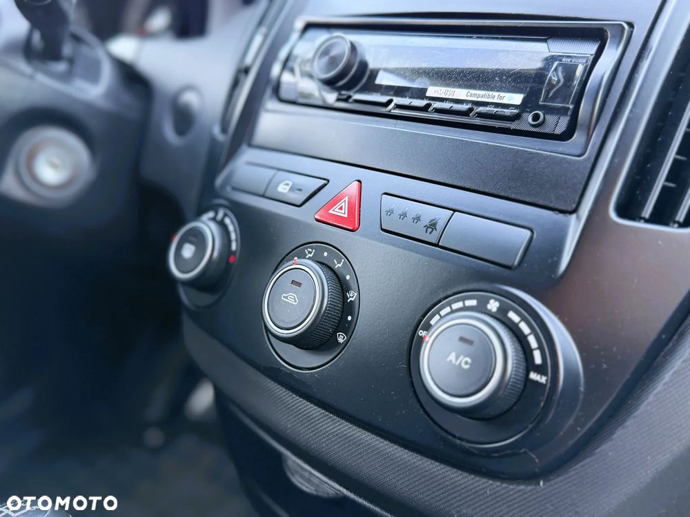 Kia Ceed - 22