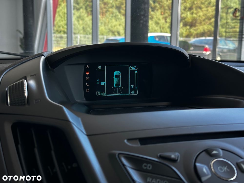 Ford Kuga - 29