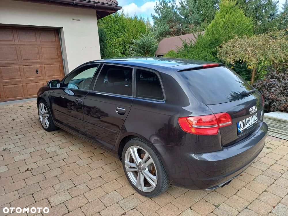 Audi A3 Sportback 1.4 TFSI S line Sportpaket - 4