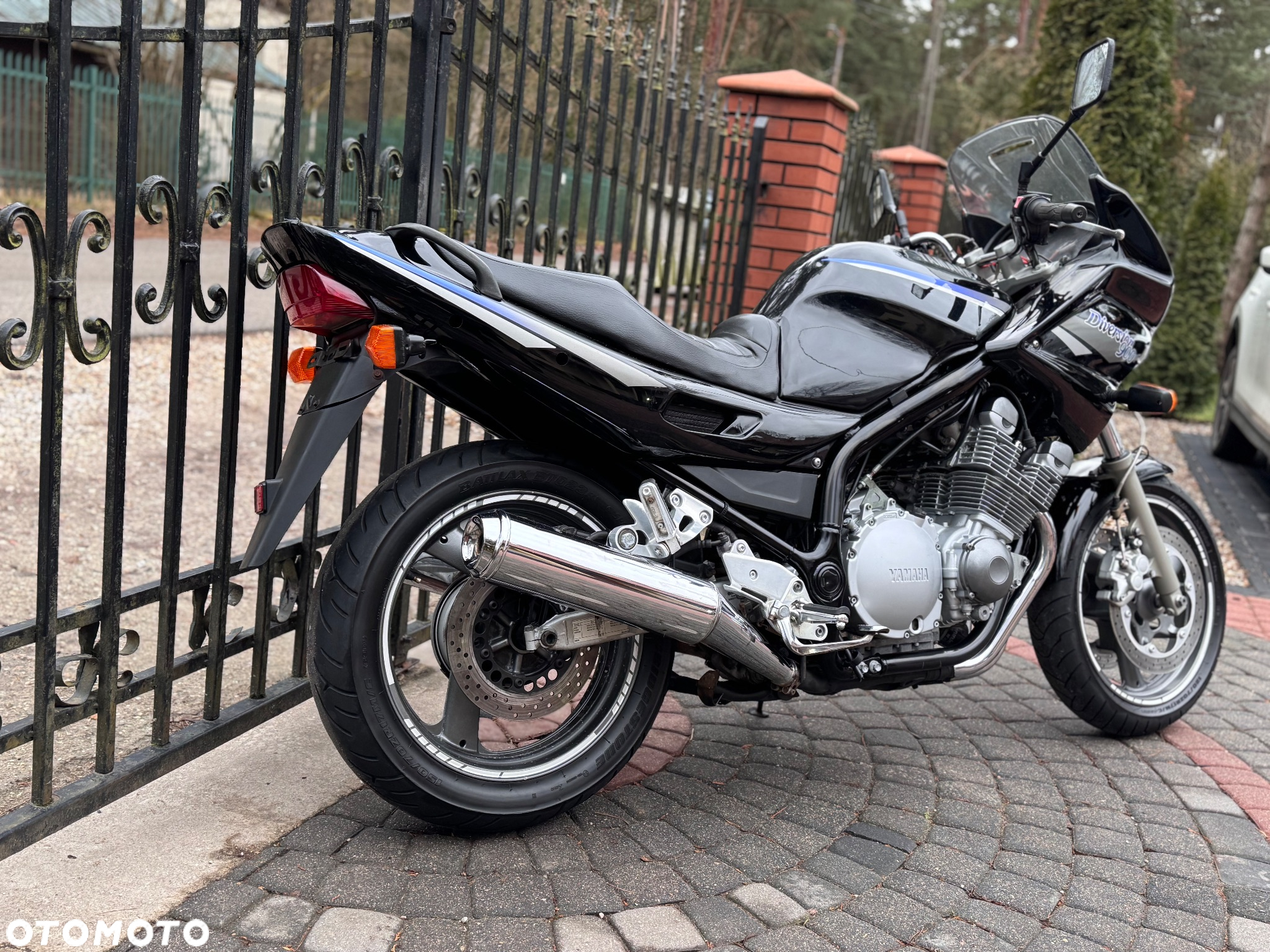 Yamaha XJ - 4