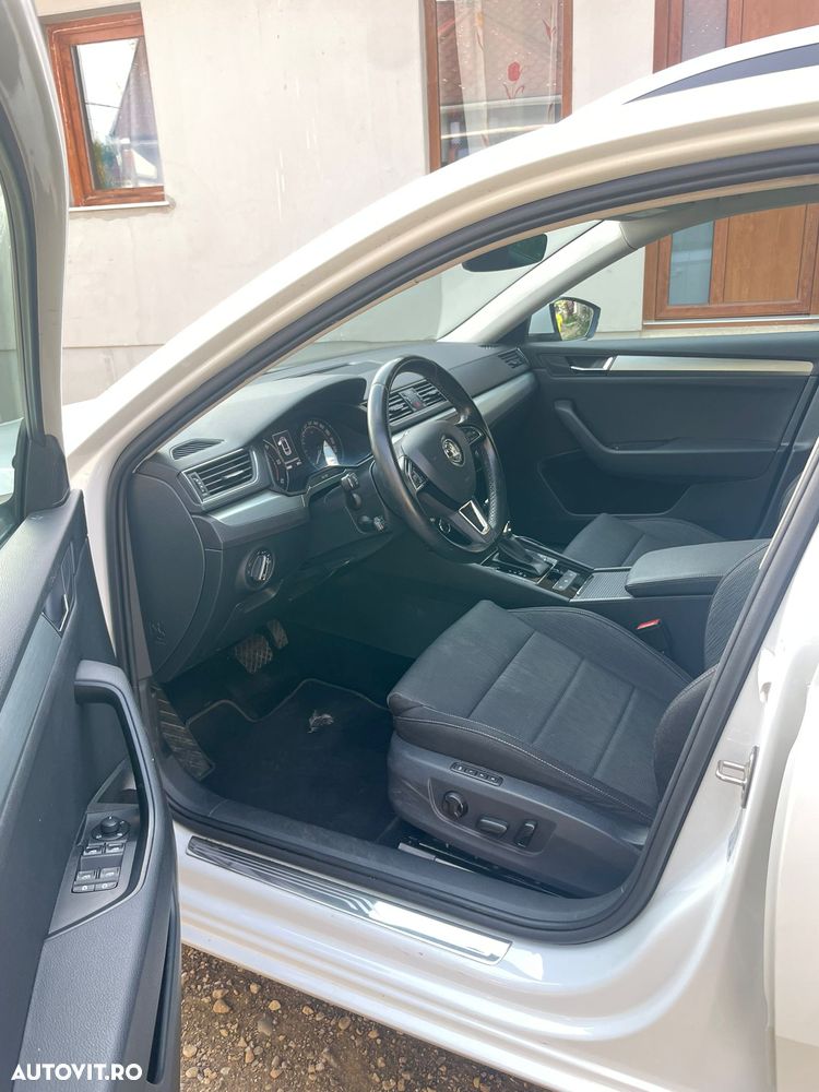 Skoda Superb 2.0 TDI 4X4 DSG L&K - 5