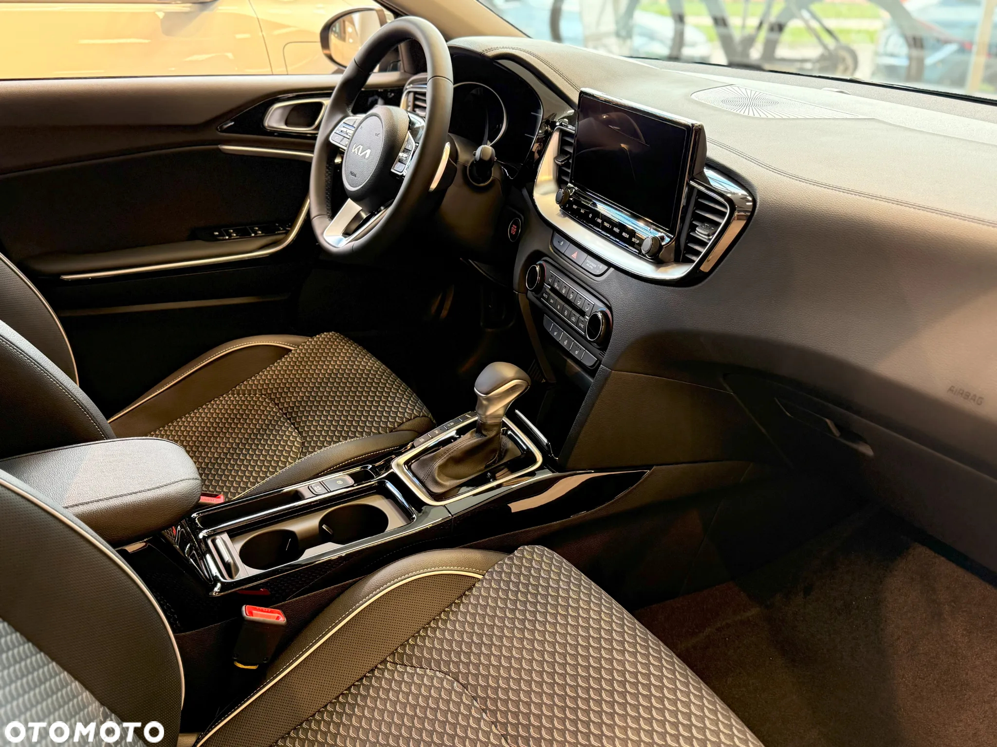 Kia Ceed 1.5 T-GDI Tribute DCT - 17