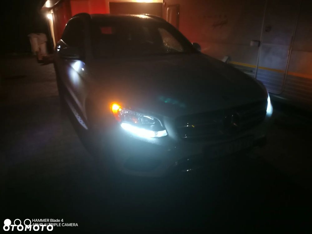 Mercedes-Benz GLC - 38