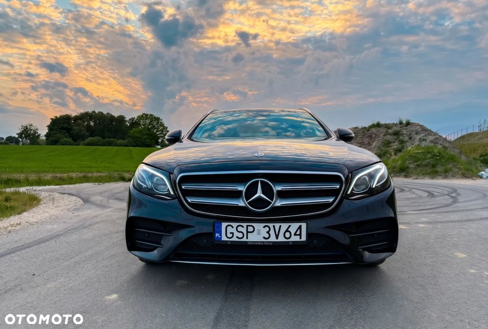 Mercedes-Benz Klasa E 220 d 9G-TRONIC - 2