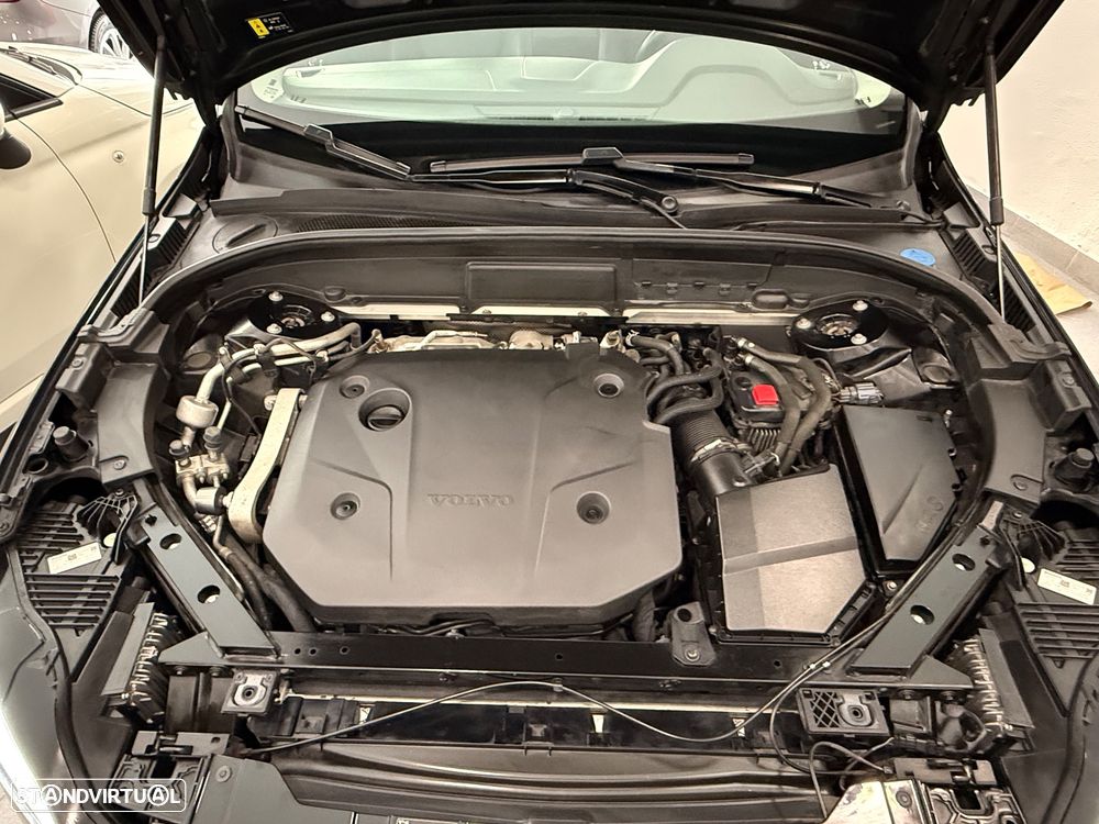 Volvo XC 60 2.0 B4 Inscription Geartronic - 23