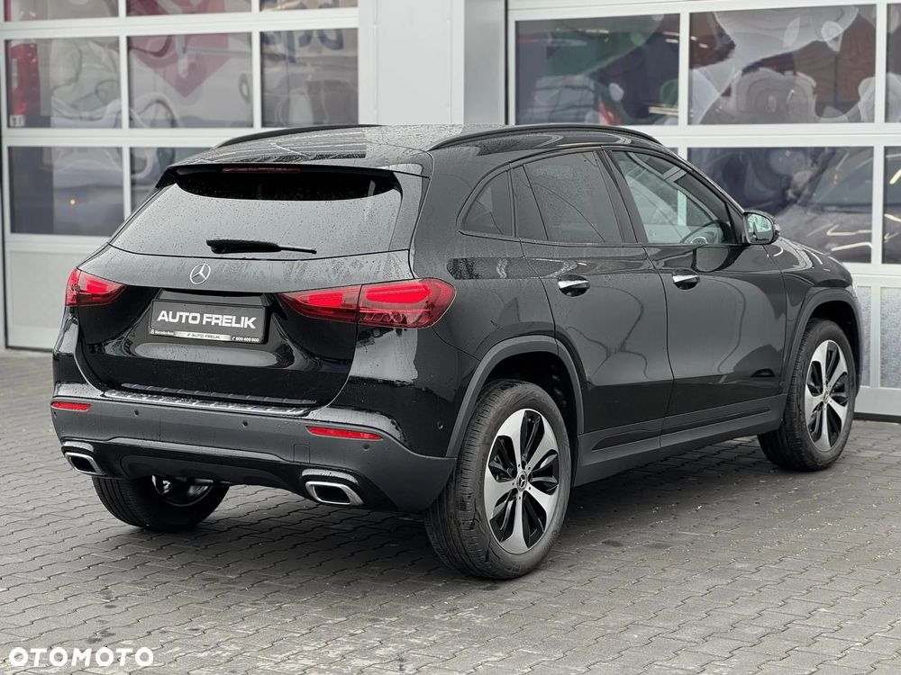 Mercedes-Benz GLA 200 Progressive - 9