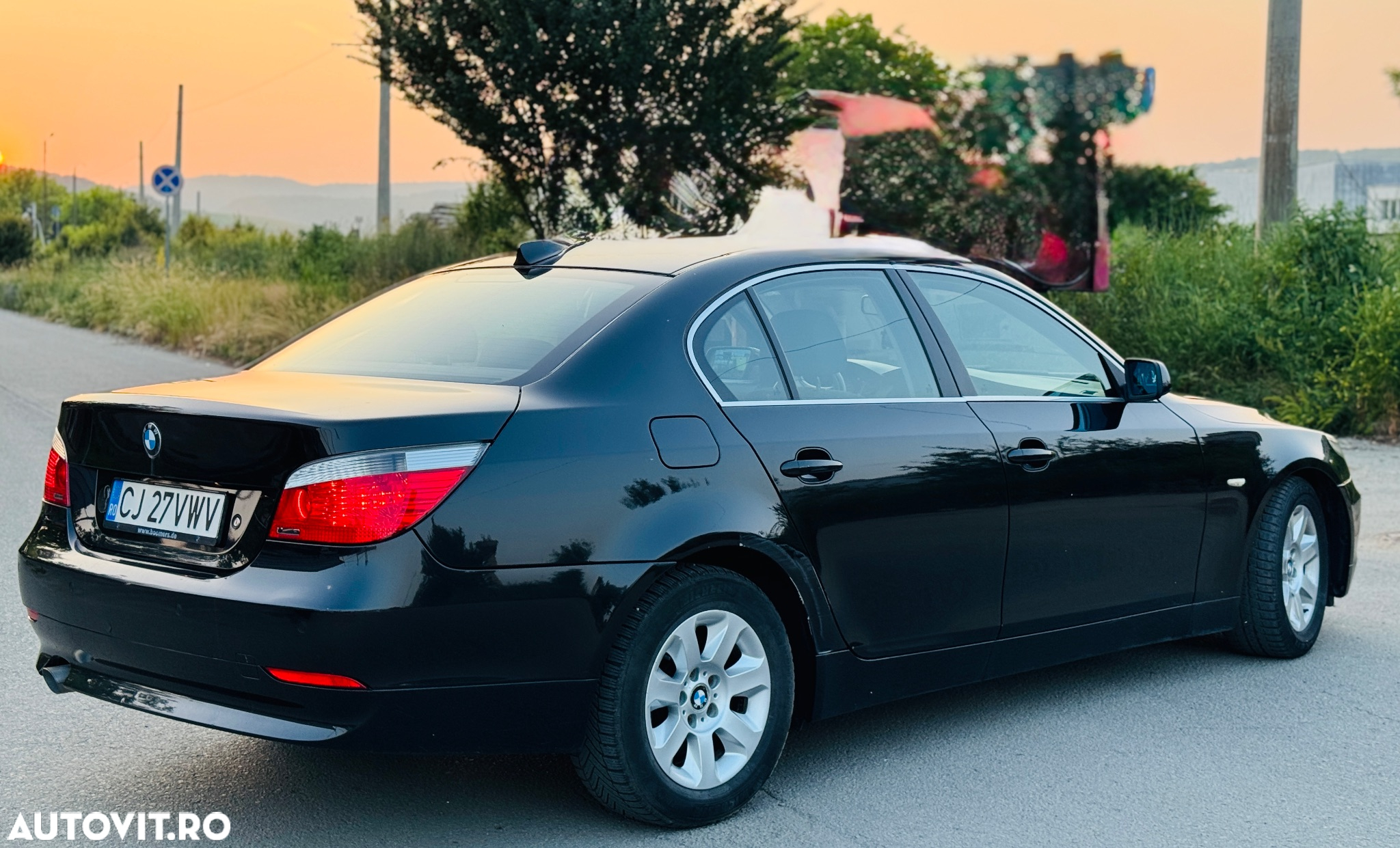 BMW Seria 5 520d Touring - 4