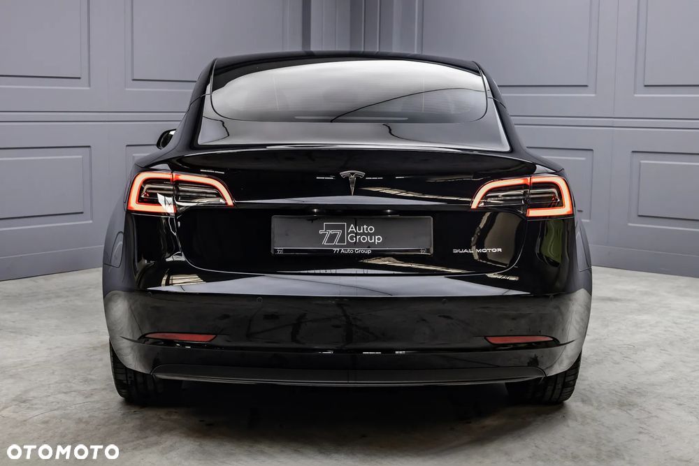 Tesla Model 3 - 28