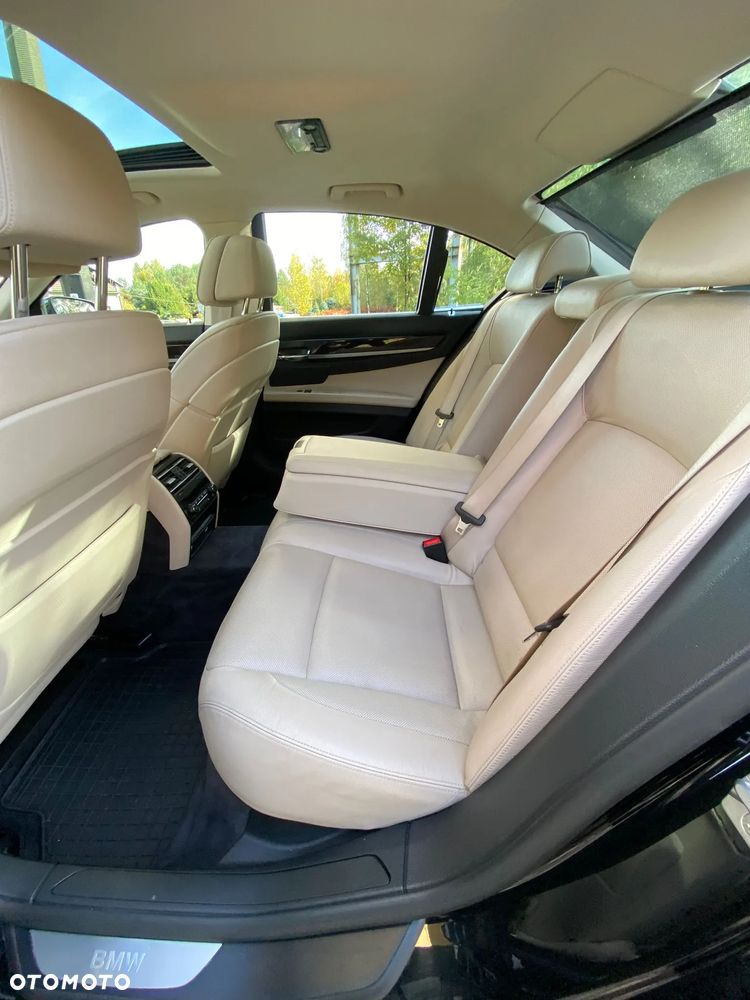 BMW Seria 7 730d - 10