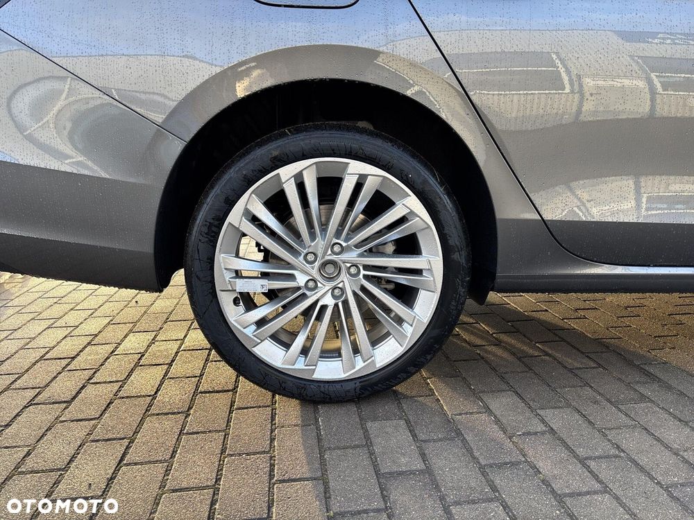 Skoda Superb 2.0 TDI SCR 4x4 L&K DSG - 18