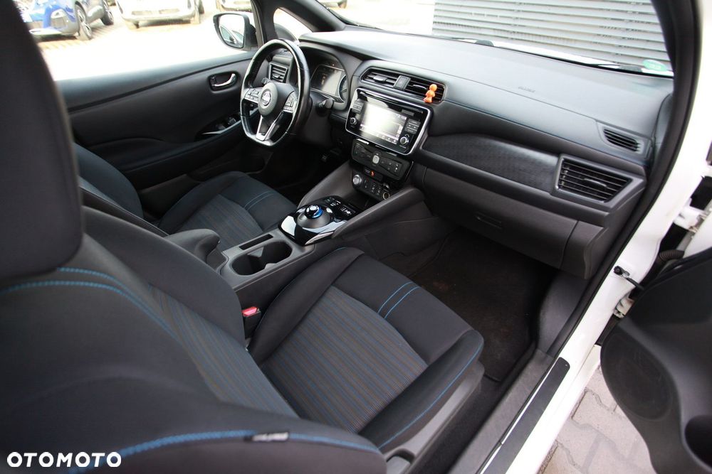 Nissan Leaf 40kWh Acenta (6.6 kW) - 17