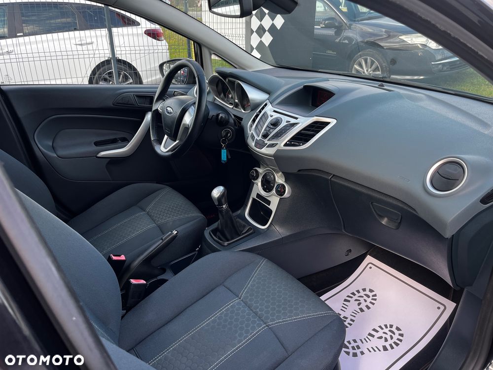 Ford Fiesta 1.4 Titanium - 23