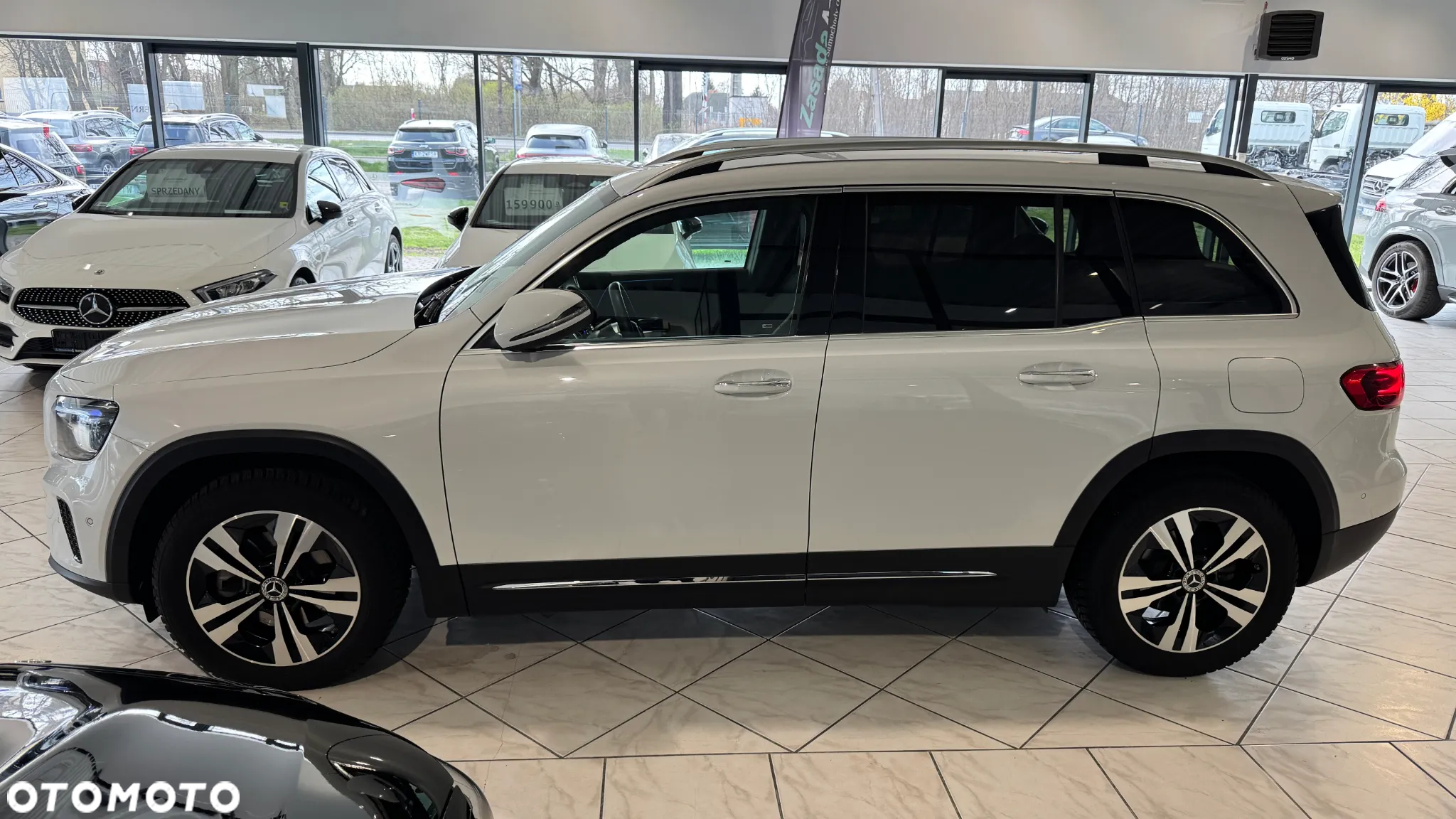 Mercedes-Benz GLB 200 Progressive 7G-DCT - 3