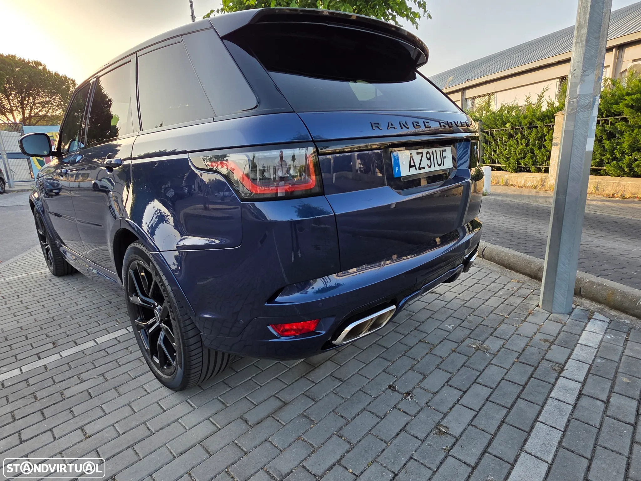 Land Rover Range Rover Sport 5.0 V8 S/C SVR Carbon Edition - 5