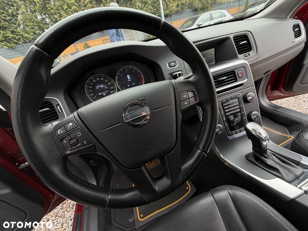 Volvo S60 D4 Geartronic Summum - 22
