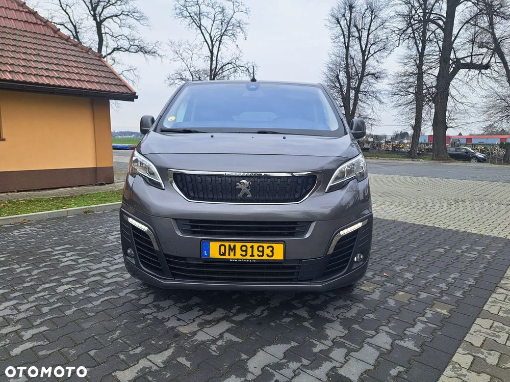 Peugeot Traveller 2.0 BlueHDi Long Business Vip - 32