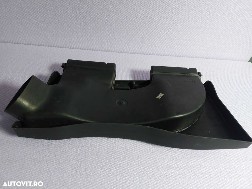Difuzor captare aer BMW E90 E91 E92 E84 Cod 7798772 - 2