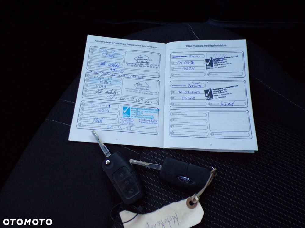 Ford B-MAX 1.6 Titanium - 26