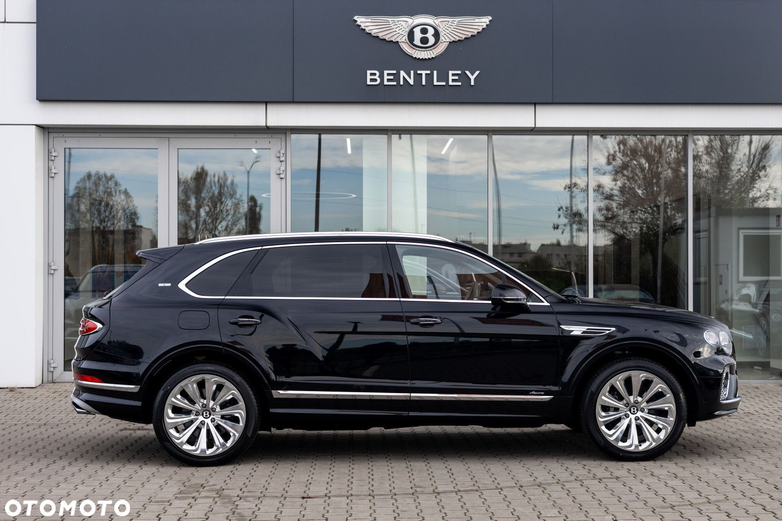Bentley Bentayga - 2