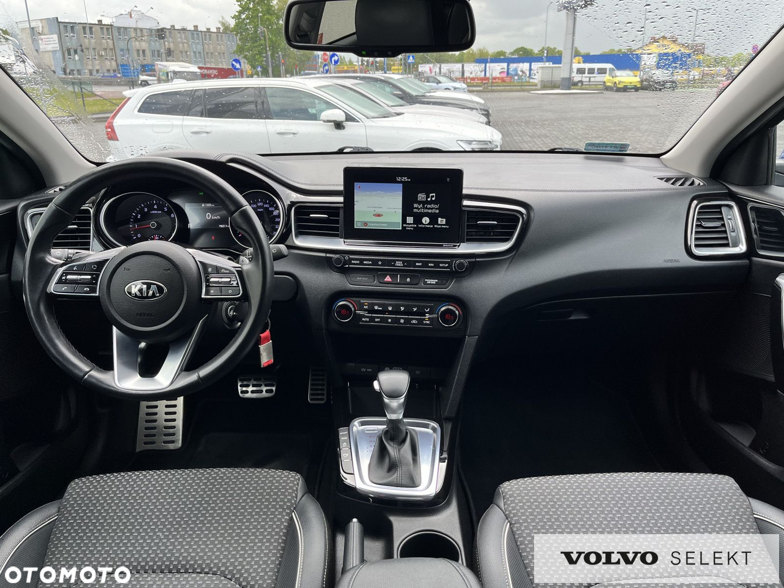 Kia Ceed - 26