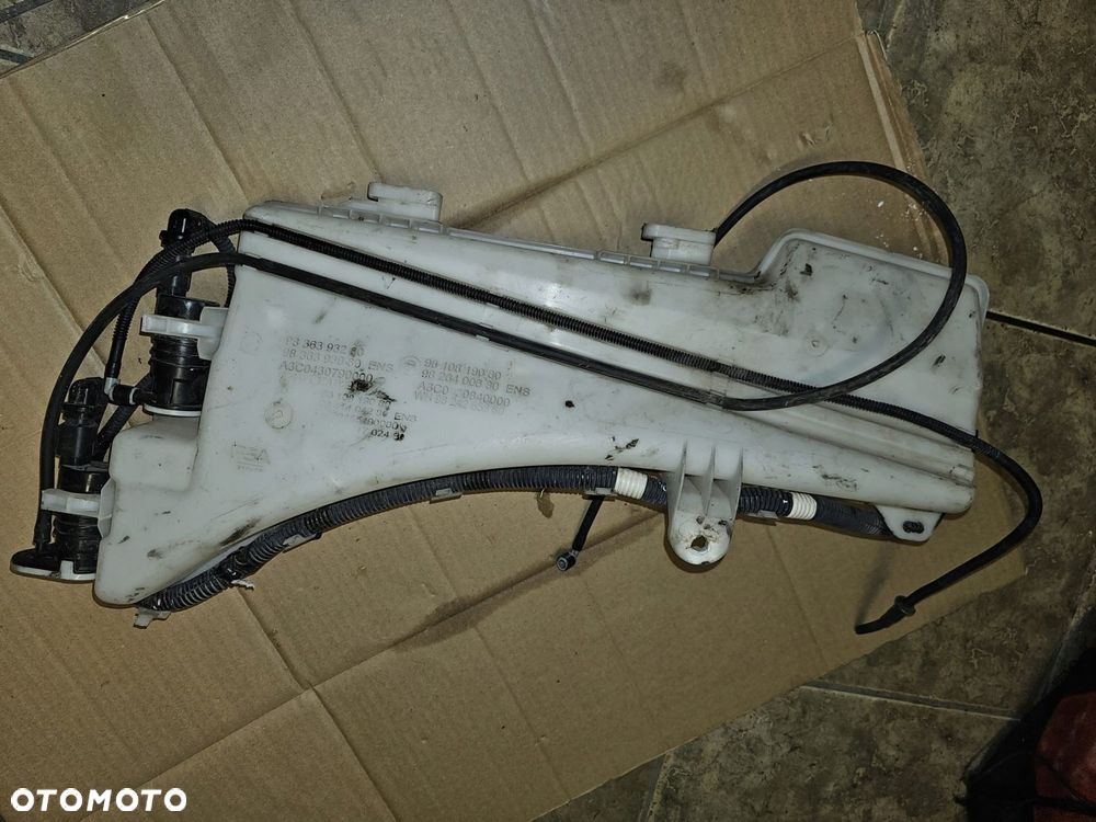 zbiornik spryskiwaczy pompka peugeot 5008 ii 3008 ii 9836393280 - 2