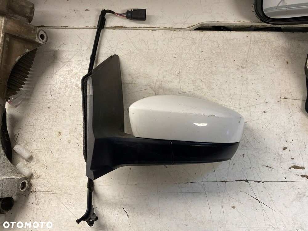 VW UP LUSTERKO LEWE 7 PIN