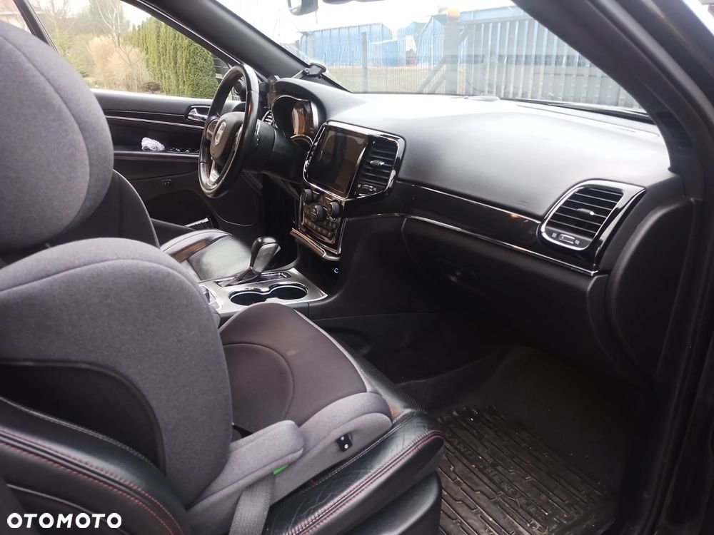 Jeep Grand Cherokee 5.7 V8 HEMI Summit - 16
