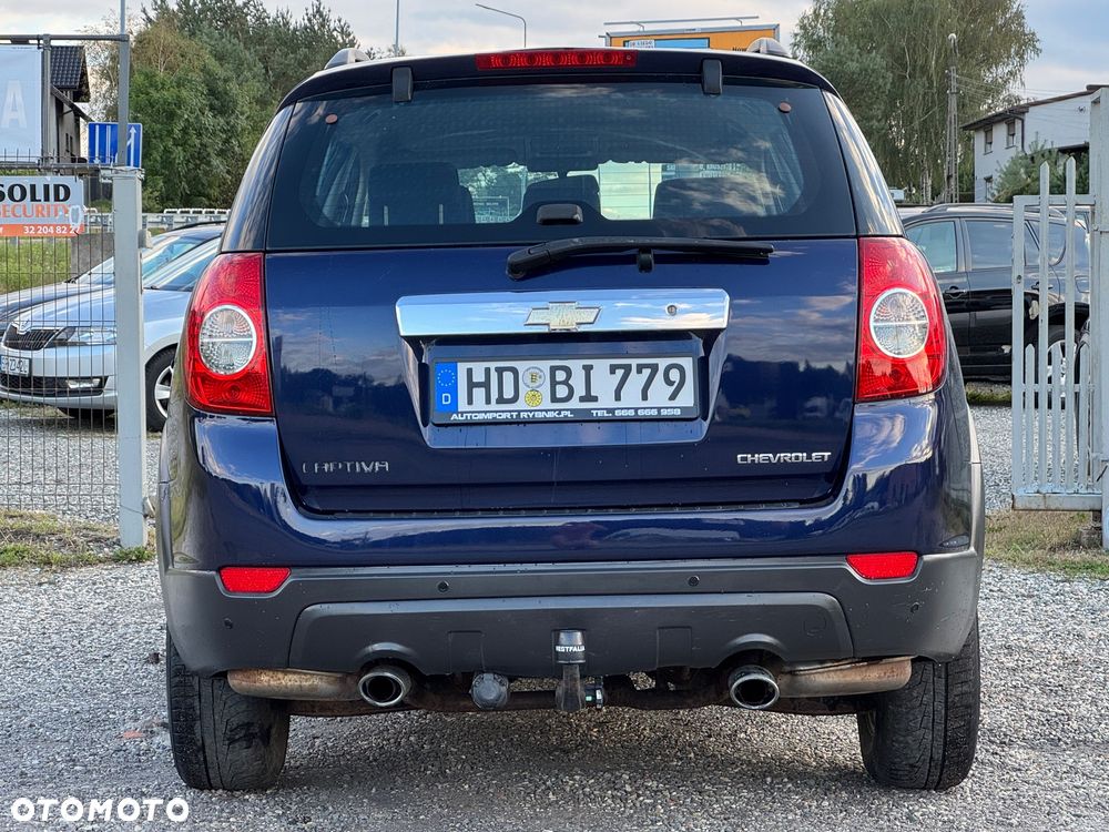 Chevrolet Captiva 2.4 LS 5os - 11