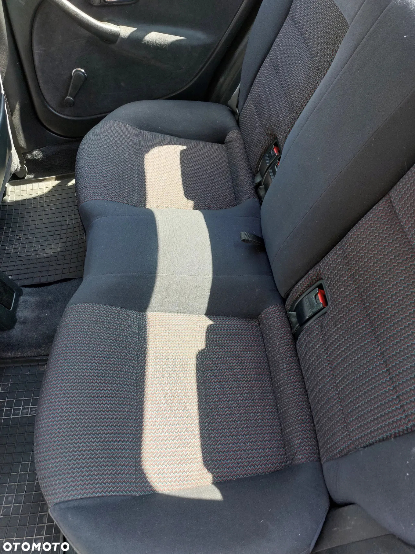 Honda Civic 1.4i - 9