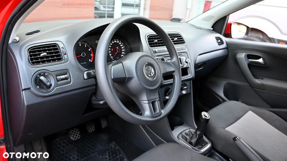 Volkswagen Polo - 16