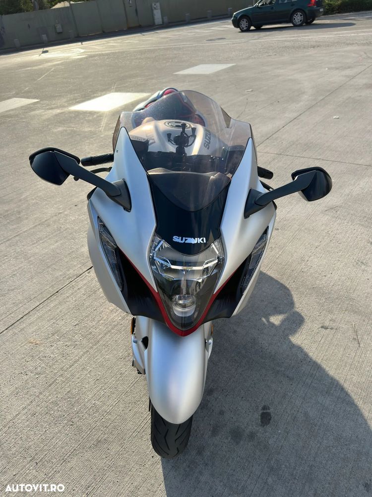 Suzuki GSX 1300R Hayabusa - 9