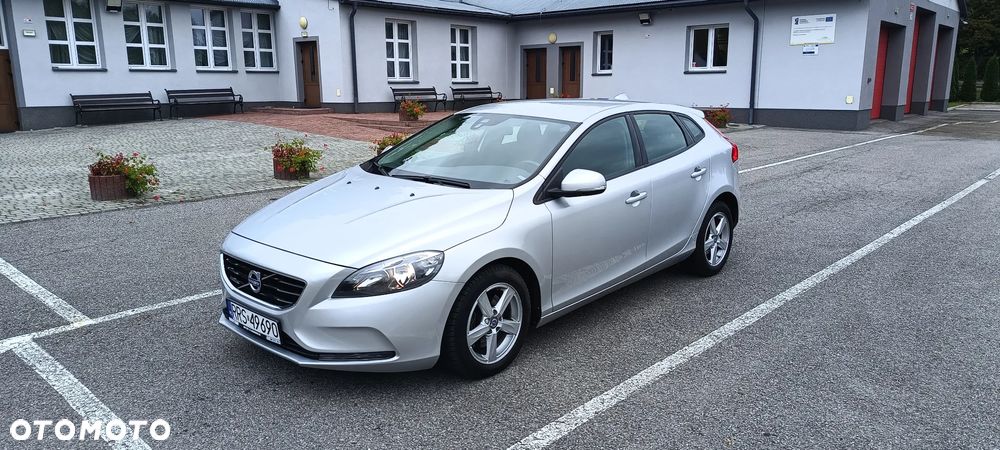 Volvo V40 D2 Drive-E Momentum - 2