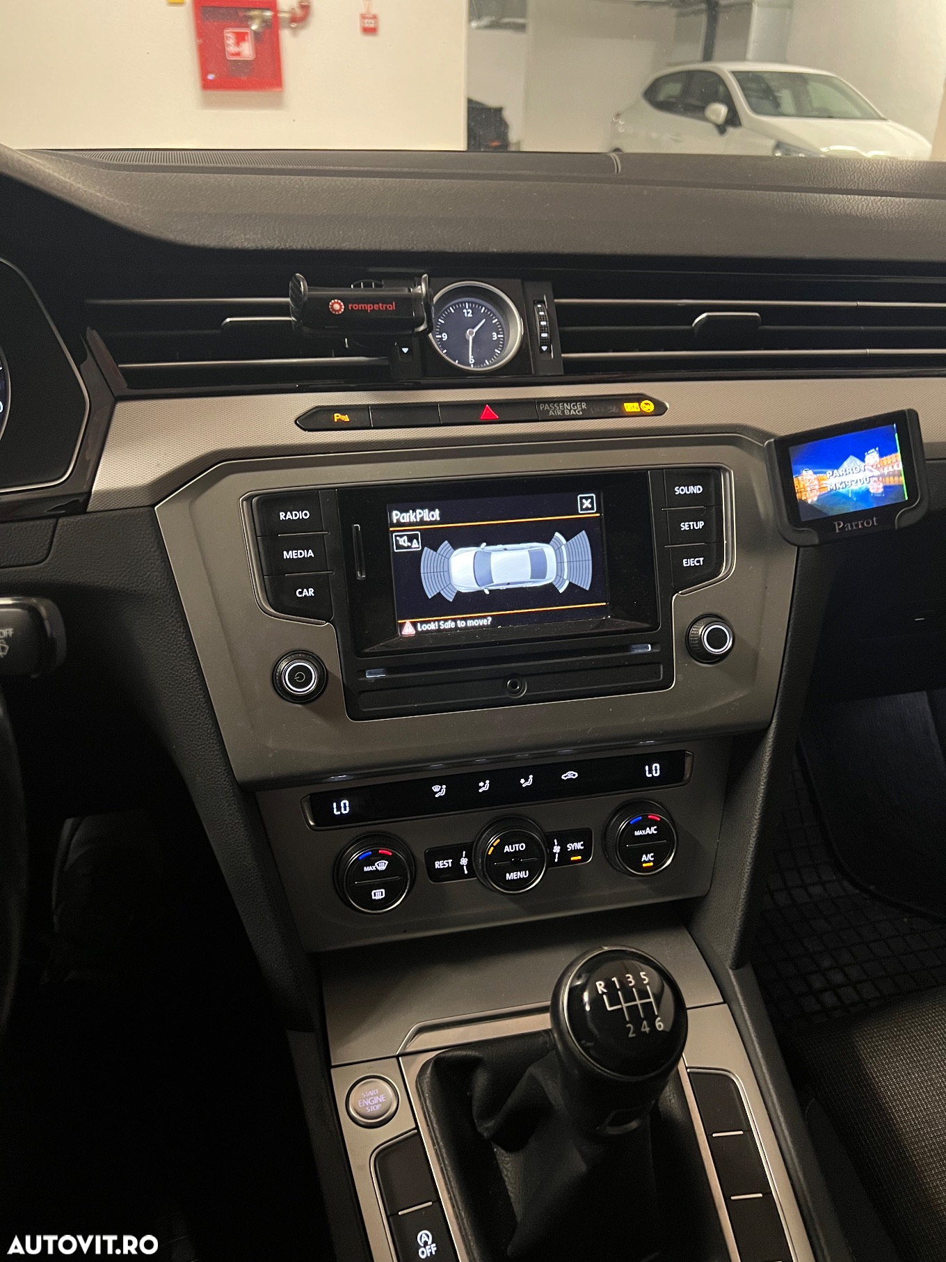 Volkswagen Passat 2.0 TDI Comfortline - 12