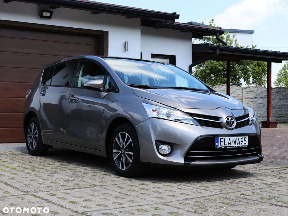 Toyota Verso 1.8 Premium - 3