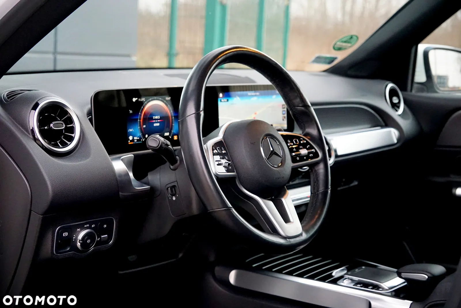 Mercedes-Benz GLB 200 7G-DCT Progressive - 17