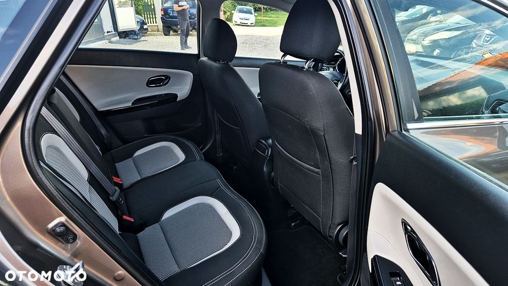 Kia Ceed 1.6 GDI XL - 33