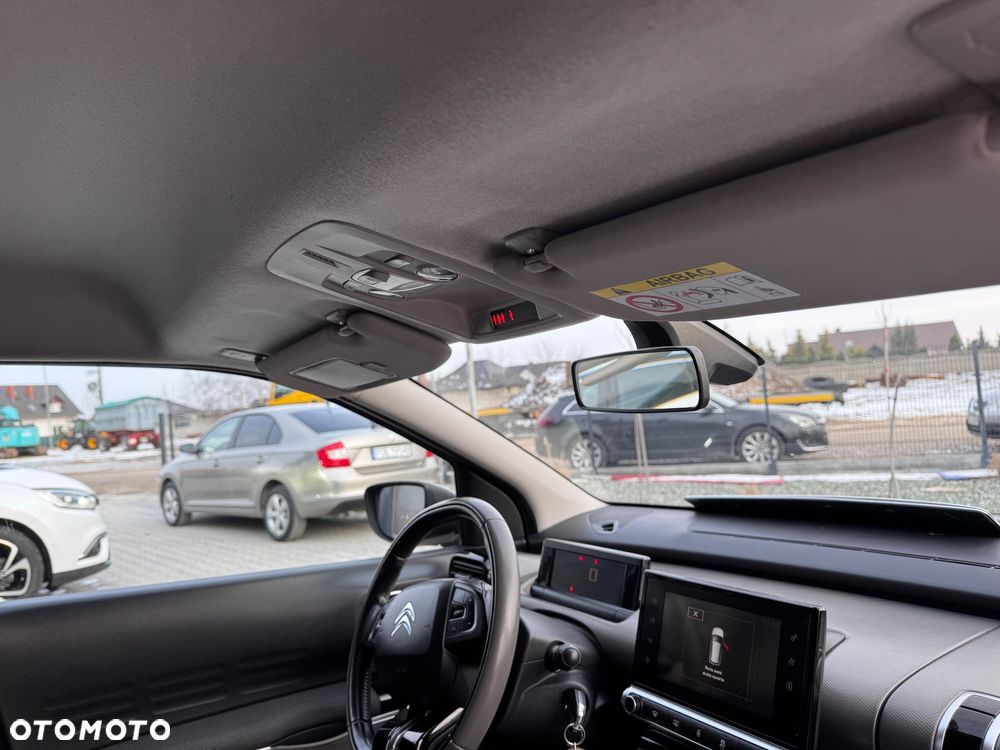 Citroën C4 Cactus 1.2 PureTech Shine Edition S&S - 19