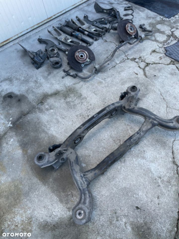 mercedes CLA 118 A177 AMG wahacz Piasta  amortyzator drazek tylne tylny - 6