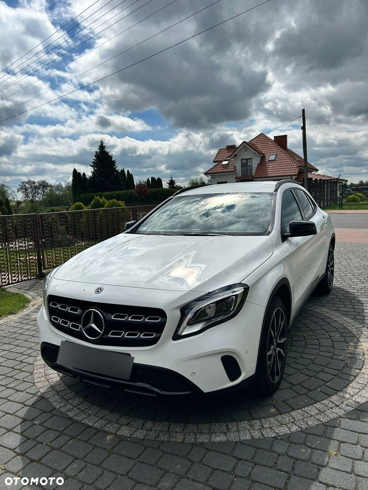 Mercedes-Benz GLA 220 4-Matic AMG Line - 13