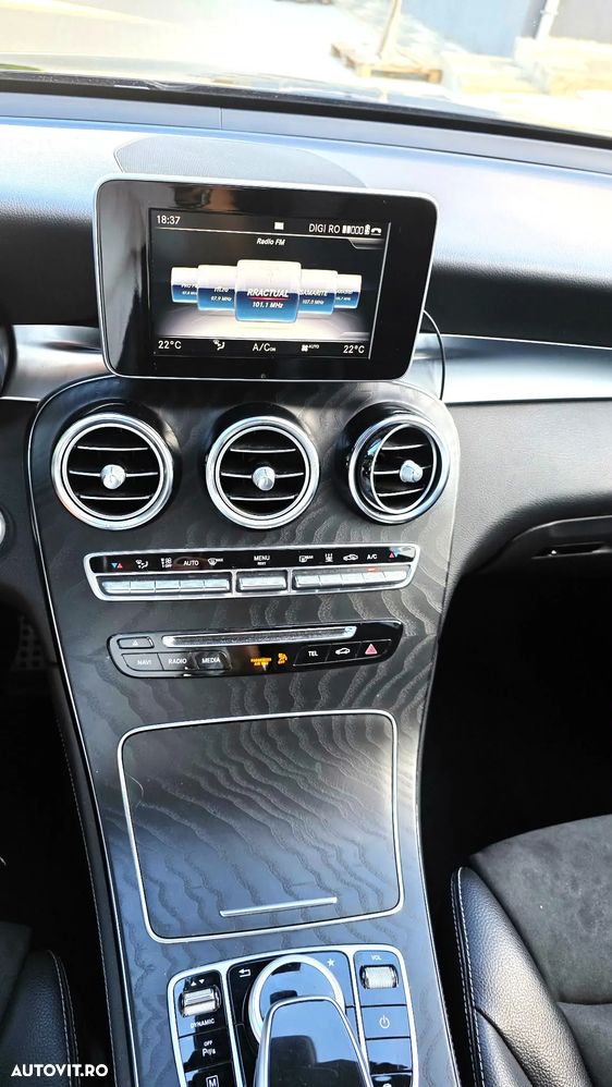 Mercedes-Benz GLC - 9