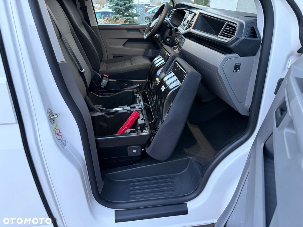 Volkswagen Transporter - 22