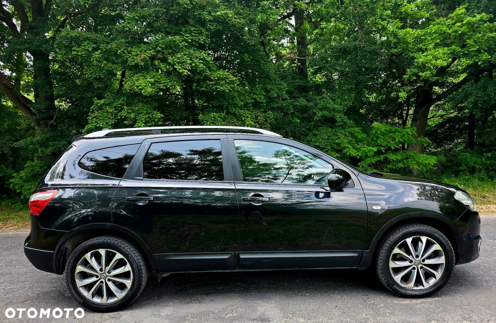 Nissan Qashqai+2 - 4