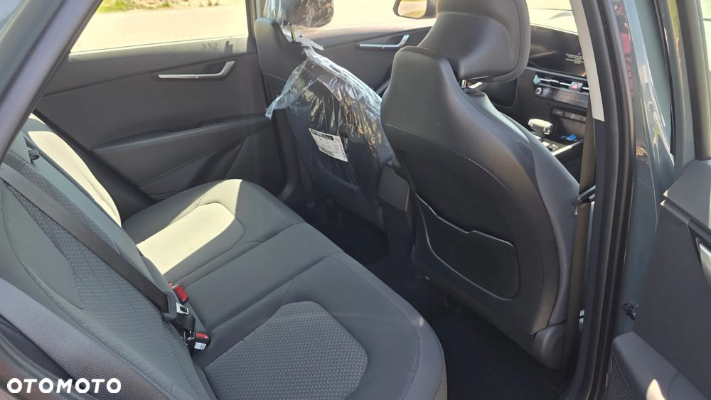 Kia Niro 1.6 GDI Hybrid M - 8