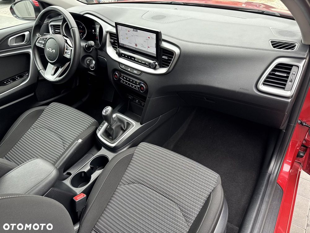 Kia Ceed 1.5 T-GDI M - 24