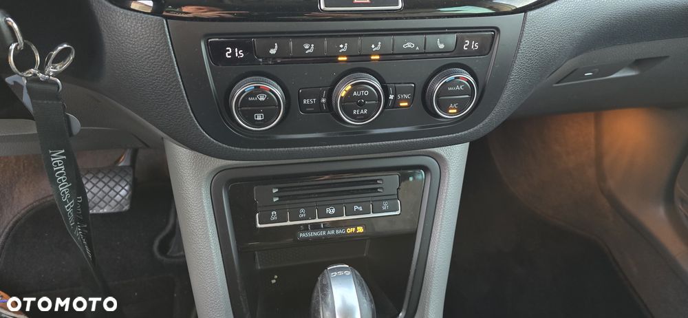 Volkswagen Sharan 2.0 TDI DSG (BlueMotion Technology) Highline - 17