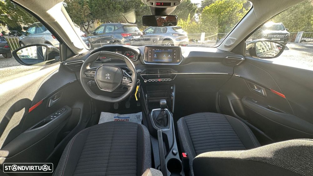 Peugeot 208 1.2 PureTech Active Pack - 11