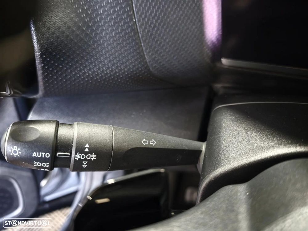 Citroën C4 PureTech 130 Stop&Start EAT8 FEEL PACK - 20