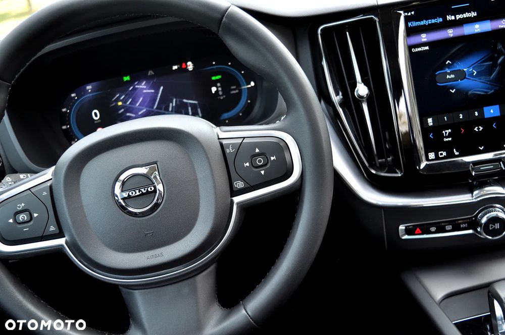 Volvo XC 60 T6 AWD Plug-In Hybrid Inscription - 27